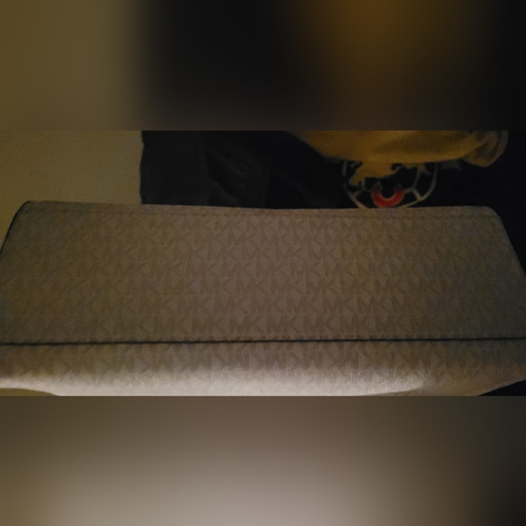 Large tote - Picture 4 of 4